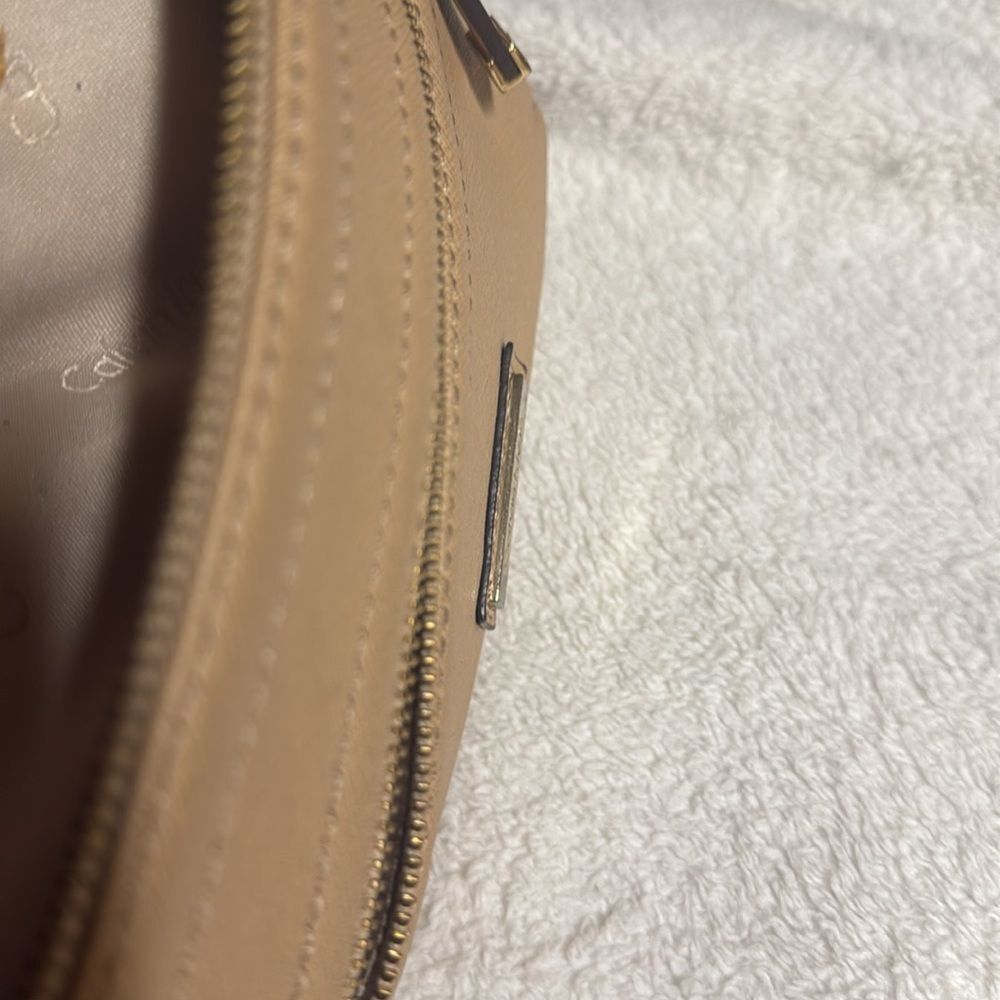 Authentic CALVIN KLEIN Purse!!! - Picture 5 of 8